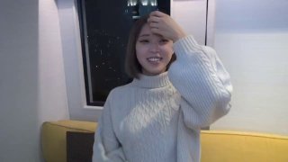 【小马探花】外围女神场，甜美小姐姐初下水，抠粉穴就差点儿高潮，花式啪啪插逼