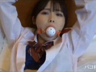 姐弟乱伦美少妇姐姐和刚成年包皮小鸡巴还没长毛的弟弟啪啪用棒棒搞菊花y